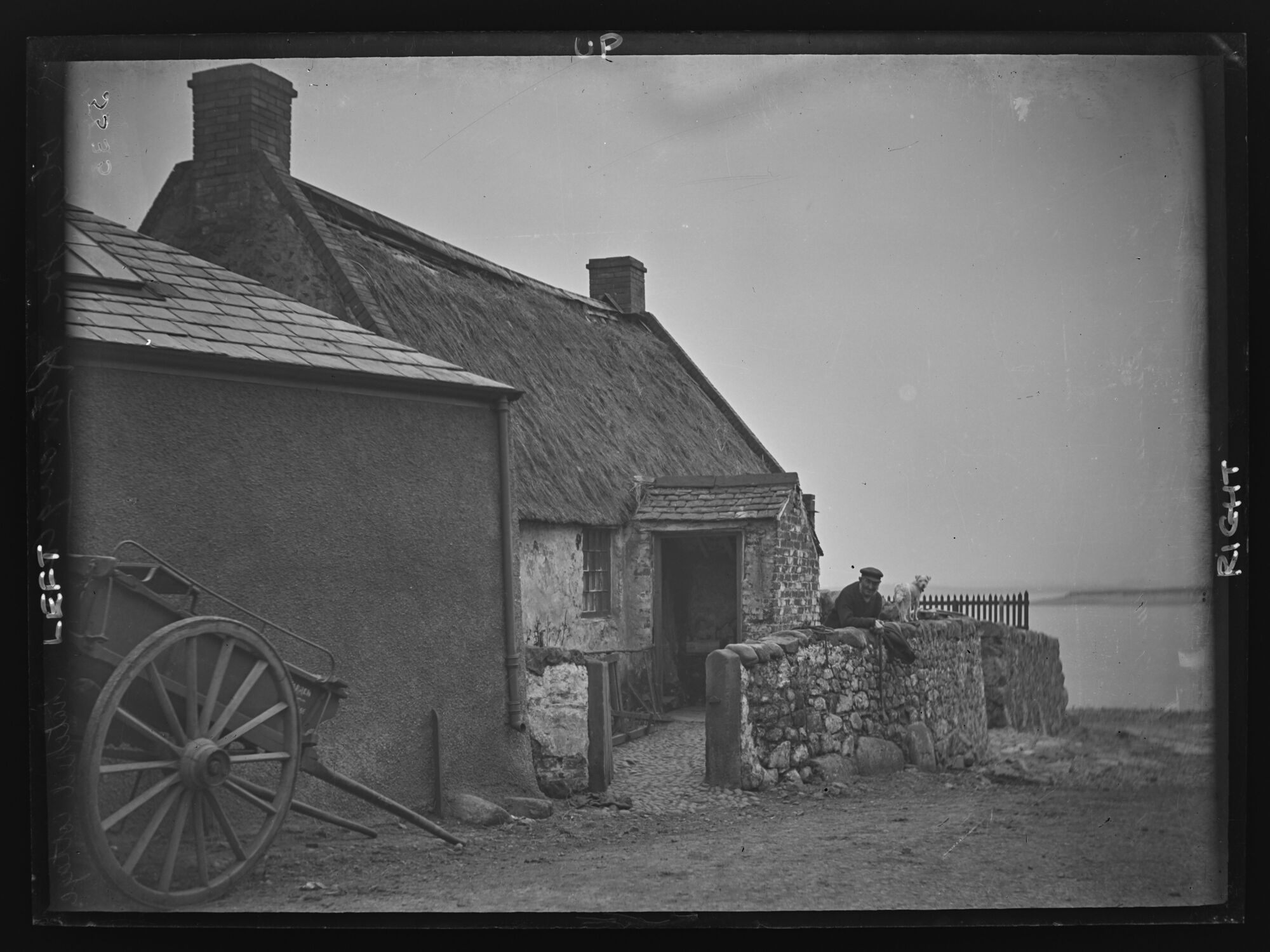 Seaside Thatched Cottage, Ravenglass